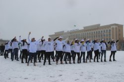 Сыр жастары Елбасына қолдау білдіру мақсатында флэшмоб өткізді