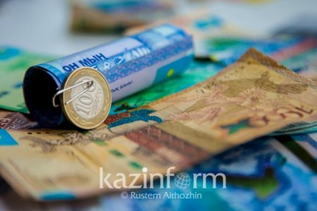 Қазақстанда 130 мыңға жуық жұмыс беруші қызметкерлерінің жалақысын көтереді