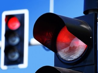 Көлік қозғалысын заңсыз реттеген азаматқа әкімшілік хаттама толтырылды