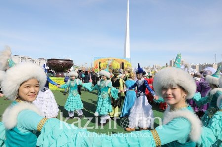 Шетелдік дипломаттар қазақстандықтарды Наурыз мерекесімен құттықтады