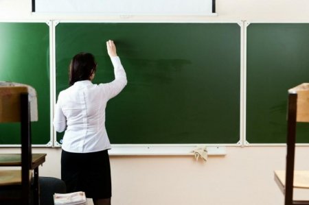 Педагогты басы артық жұмысқа жеккендер айыппұл төлеуі мүмкін