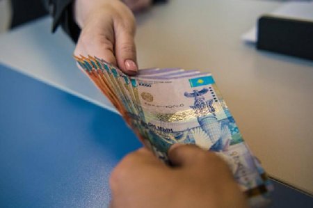 Көліктік бақылау инспекциясының бөлім басшысы арнайы рұқсат бергені үшін пара алған