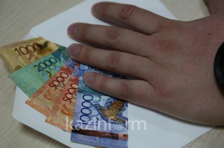 Қызылордалық шенеунік жұмысқа орналастыру үшін пара алған