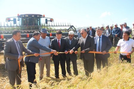 Аудан әкімі егіншілерге сәттілік тіледі