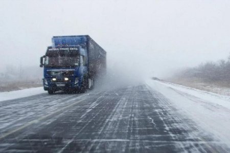 Самара - Шымкент тасжолының екі учаскесі жабылды