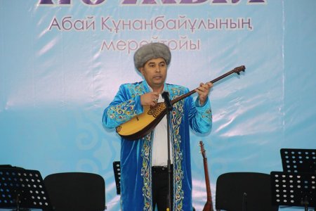 Өнер керуені жолға шықты