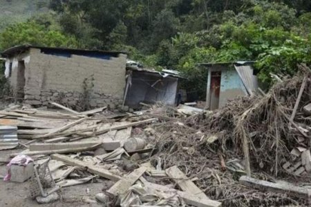 Перудегі су тасқыны: 5 адам мерт болып, 10-нан астамы із-түссіз жоғалған